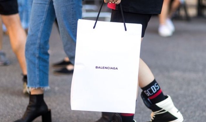 Balenciaga Троллит Мир Сумкой В Виде Бумажного Пакета