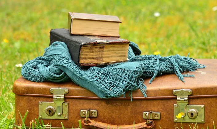 Пора В Отпуск: Какую Книгу Взять С Собой? 