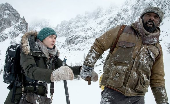 Поклонники Кейт Уинслет сравнивают ее новый фильм с "Титаником"