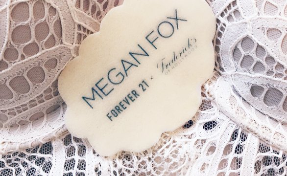 Меган Фокс презентовала собственную линейку белья
